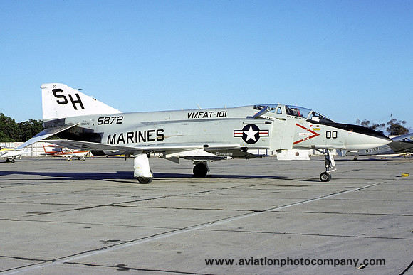 USMC VMFAT-101 McDonnell F-4J Phantom 155872/SH-00 (1975)