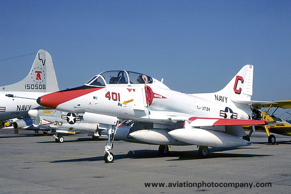 US Navy VT-24 Douglas TA-4J Skyhawk 158512/C-401 (1976)