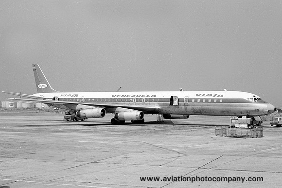 Viasa Douglas DC-8-63 YV-C-VIA (1975)