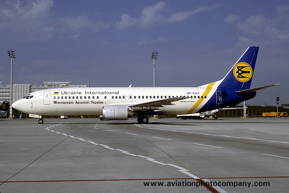 Ukraine International Boeing 737-400 UR-GAA (1994)