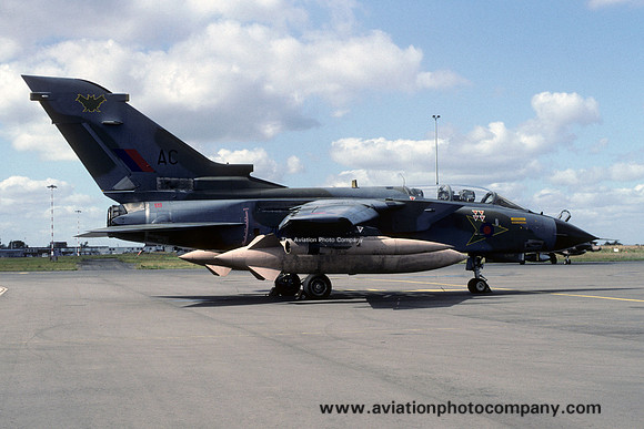 RAF 9 Squadron Panavia Tornado GR.1 ZD739/AC (1991)