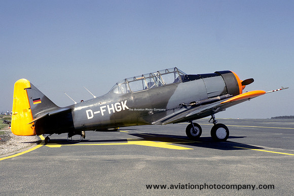 North American T-6G D-FHGK (1981)