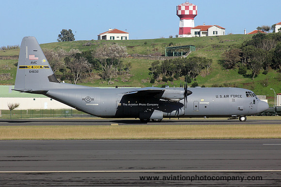 USAF 19 AW 61 AS Lockheed C-130J-30 Hercules 06-4632 at Lajes (2015)