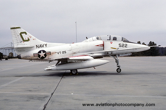 US Navy VT-25 Douglas TA-4J Skyhawk 158717/C-522 (1976)