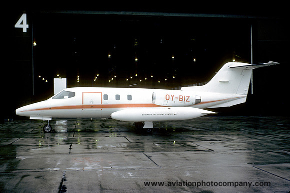 Business Jet Flight Center Learjet 24 OY-BIZ (1977)