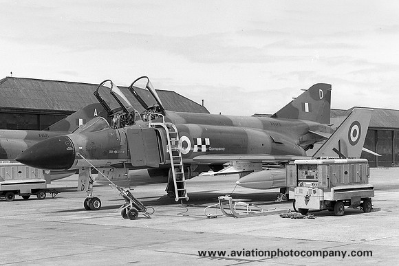RAF 43 Squadron McDonnell F-4K Phantom FG.1 XV576/D (1970)