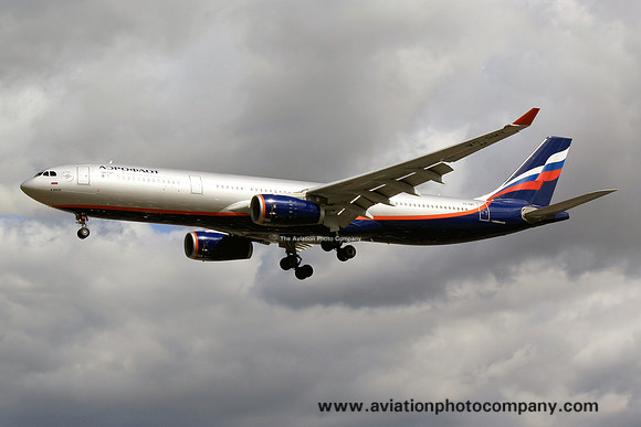 Aeroflot Airbus A330-300 VQ-BMY at London Heathrow (2015)