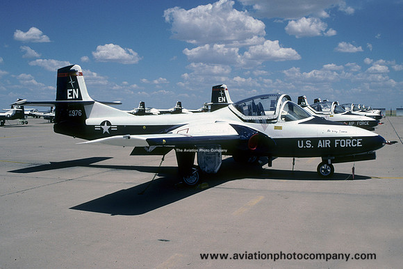 USAF 80 FTW 89 FTS Cessna T-37B Tweet 66-7976/EN (2000)