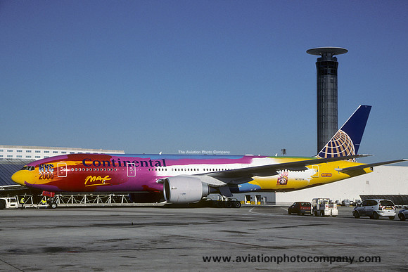 Continental Airlines Boeing 777-200 N77014 (2000)