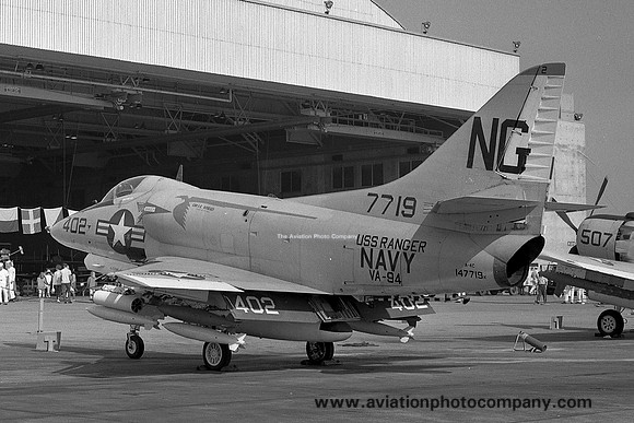 USN VA-94 Douglas A-4C 147719/NG402 (1965)