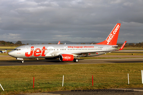 Jet2 Boeing 737-8Z9 G-GDFR at Manchester (2013)