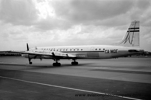 Malev Ilyushin Il-18 HA-MOF (1970)