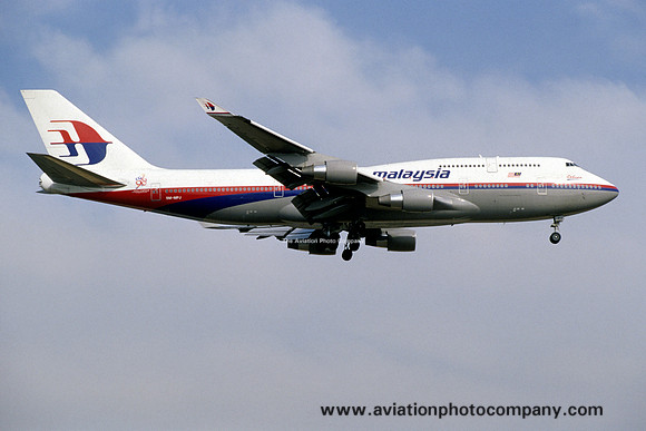 Malaysia Airlines Boeing 747-400 9M-MPJ (1998)
