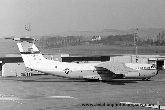 USAF 438 MAW Lockheed C-141A Starlifter 64-0260