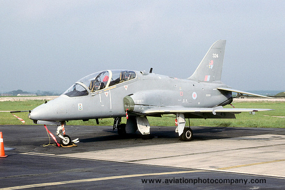 RAF 1 TWU HS Hawk T.1A XX324 (1991)