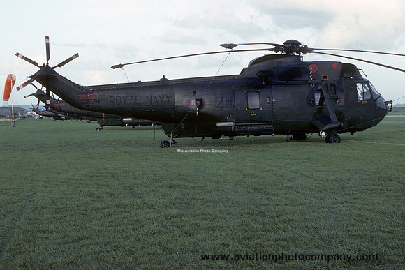 Royal Navy 707 Squadron Westland Sea King HC.4 ZA292/ZW (1992)