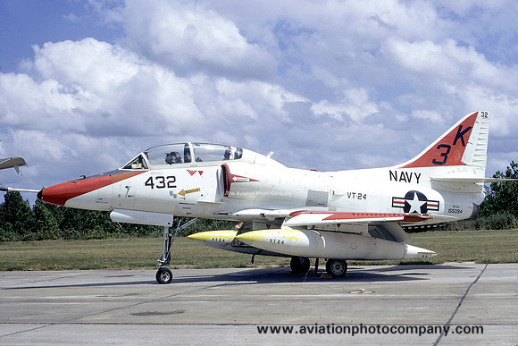 US Navy VT-24 Douglas TA-4J Skyhawk 155094/3K-432 (1973)