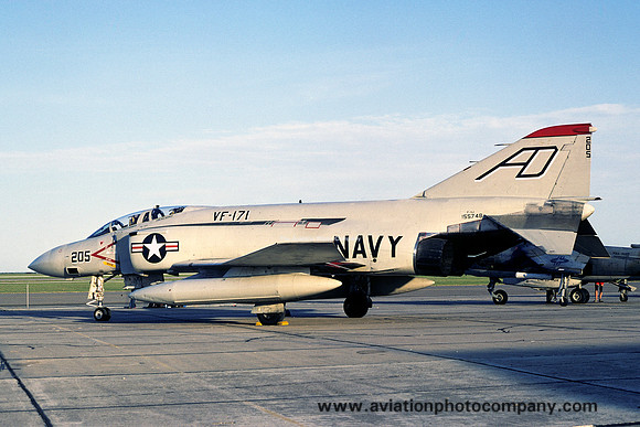USN VF-171 McDonnell F-4J Phantom 155748/AD205 (1979)