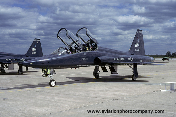 USAF 509 BW 394 CTS Northrop T-38A 65-10442/WM (2001)