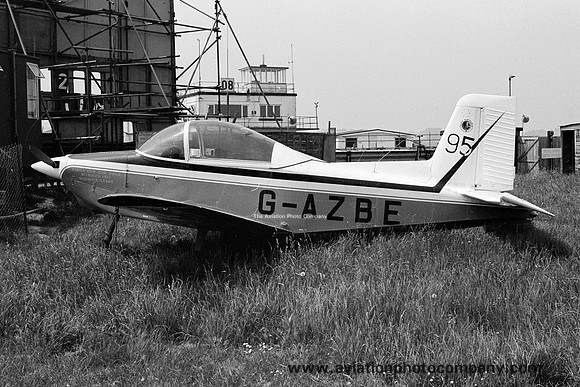 Victa Airtourer G-AZBE (1978)