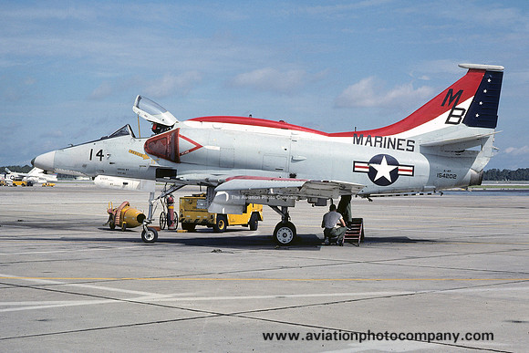 USMC VMA-142 Douglas A-4F Skyhawk 154202/MB-14 (1976)