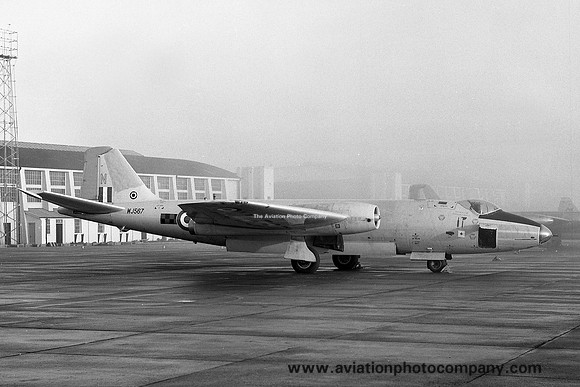 RAF 85 Squadron English Electric Canberra T.4 WJ567 at RAF Leuchars (1969)