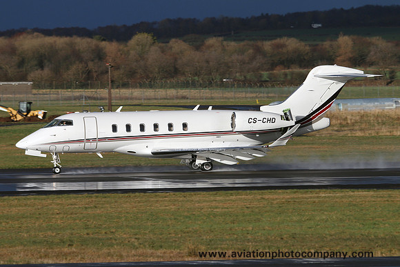 Netjets Bombardier BD-100 Challenger 350 CS-CHD at Prestwick (2016)
