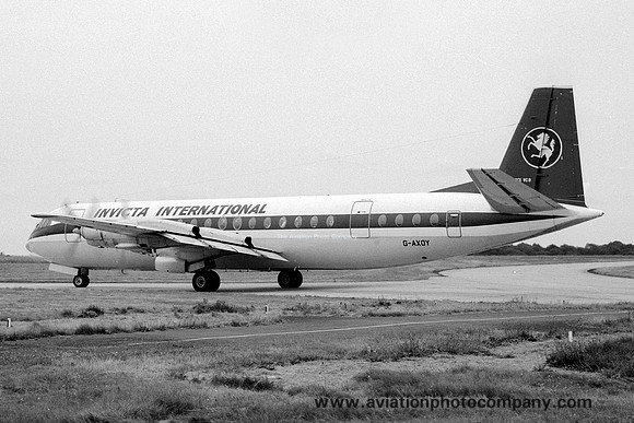 Invicta International Vickers Vnaguard G-AXOY (1973)
