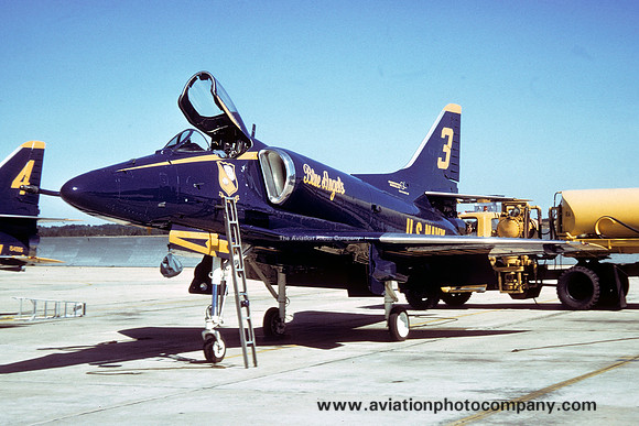 US Navy Blue Angels Douglas A-4F Skyhawk 154975/3 (1974)