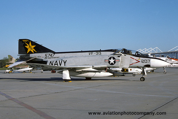 US Navy VF-33 McDonnell F-4J Phantom 155747/AG-207 (1975)