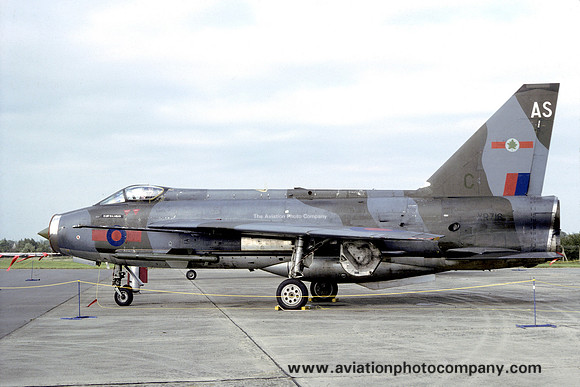 RAF 5 Squadron English Electric Lightning F.3 XR716/AS (1982)