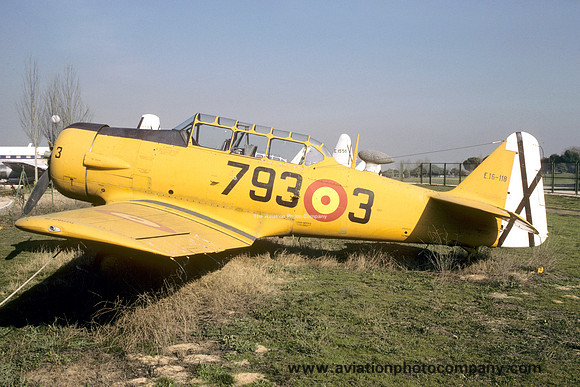 Spanish Air Force North American T-6G Texan E16-118/793-3 at the Spanish Air Force Museum (1987)