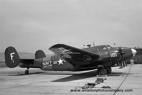 US Navy Oakland Lockheed PV-2 Harpoon 37235