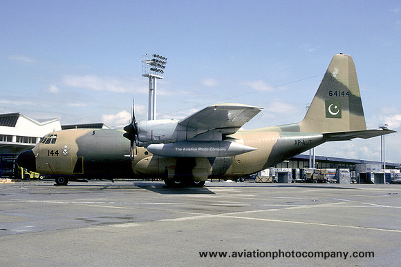 Pakistani Air Force Lockheed C-130E Hercules 644144/AP-AUT (1987)