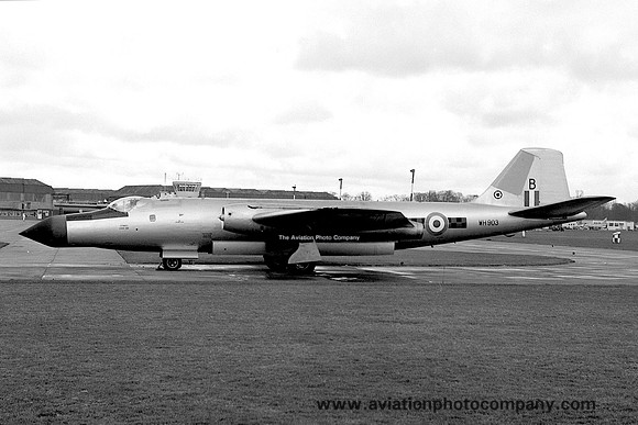 RAF 85 Squadron English Electric Canberra T.11 WH903 (1968)