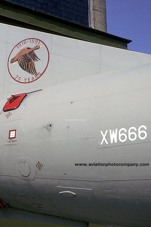 RAF 51 Squadron HS Nimrod R.1 XW666 (1992)
