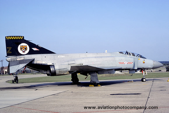 RAF 74 Squadron McDonnell F-4M Phantom FGR.2 XT914/Z (1992)
