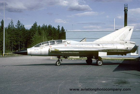 Finnish Air Force SAAB J-35CS Draken DK-270 at Tikkakoski (2005)