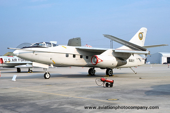 US Department of the Navy Douglas TA-3B Skywarrior 144864 (1976)