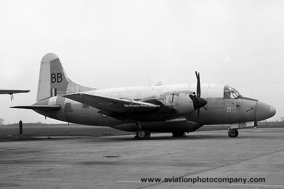 RAF 5 FTS Vickers Varisty T.1 WL642/BB at Oakington (1968)