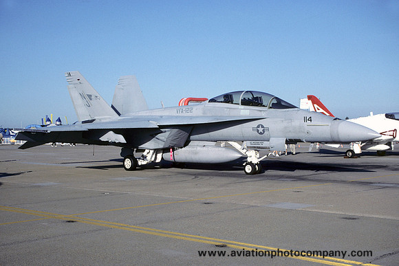 US Navy VFA-122 McDonnell Douglas F/A-18F Super Hornet 165670/NJ-114 (2002)