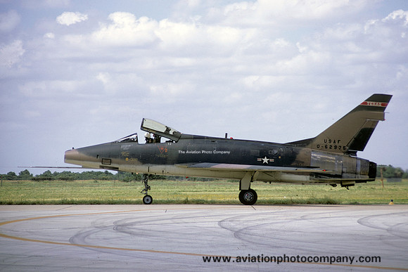USAF Texas ANG 182 TFS North American F-100D Super Sabre 56-2975 (1973)