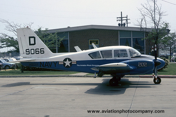 US Navy Dallas Piper U-11A Aztec 149066/D-202 (1975)
