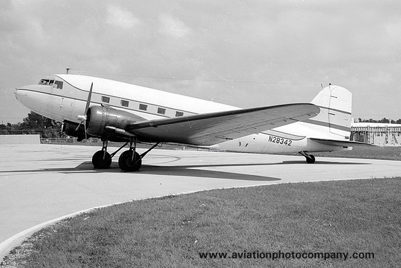 Douglas C-47 Dakota N28342 (1970)
