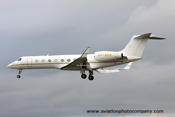 Gulfstream V 8P-MSD at Lisbon IAP (2013)