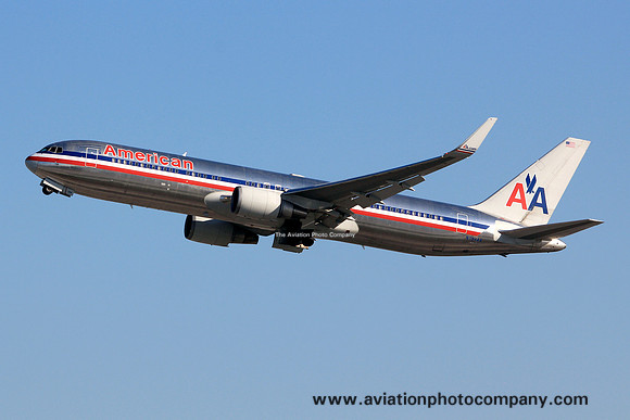 American Airlines Boeing 767-300ER N354AA at Los Angeles IAP (2013)