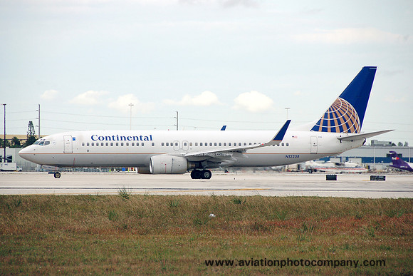 Continental Airlines Boeing 737-800 N12238 at Miami IAP (2008)
