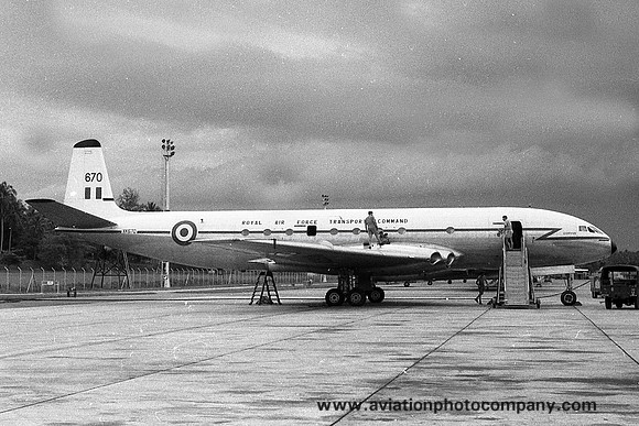 RAF 216 Squadron De Havilland Comet C.2 XK670 (1966)