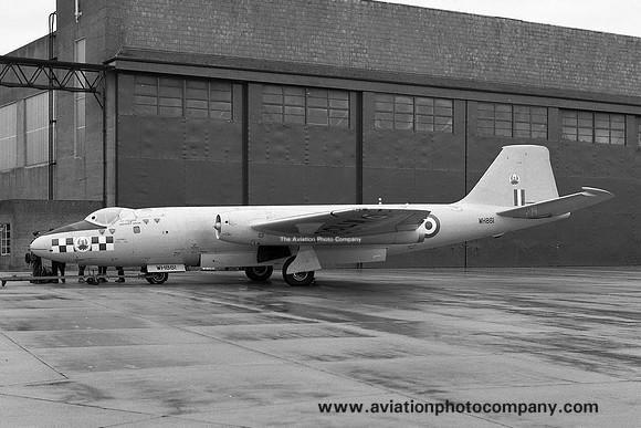 RAF 56 Squadron English Electric Canberra T.4 WH861 (1968)