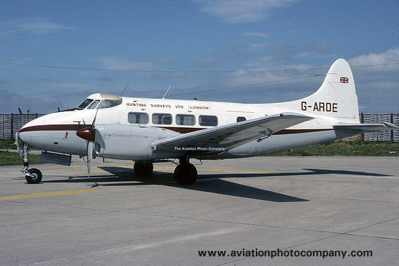 Hunting Surveys De Havilland Dove G-ARDE (1981)